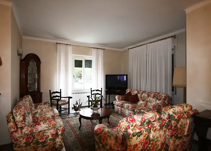Hotel Dora